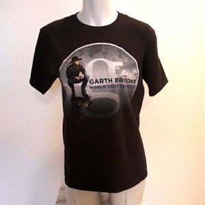 Garth Brooks 2014-2016 World Tour Small Tee‎